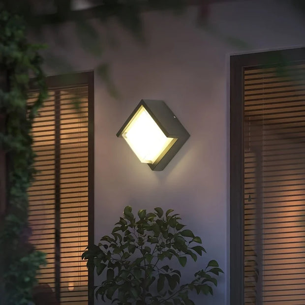 Wandheizstrahler mit LED Beleuchtung wetterfest für Terrasse Balkon Garten