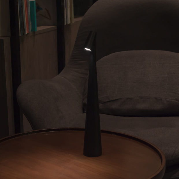 LumoArt Wireless Design Tischleuchte