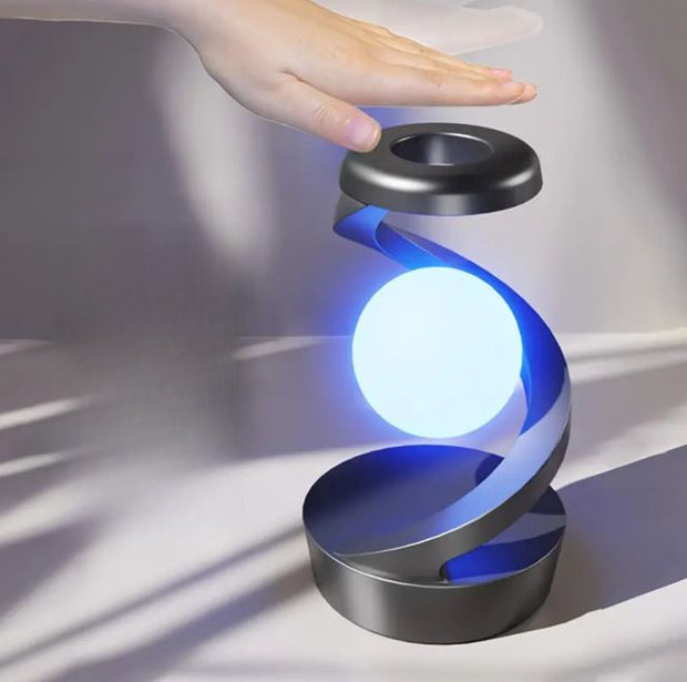 RGB Schreibtischlampe mit Gestensteuerung und kabelloser Ladefunktion