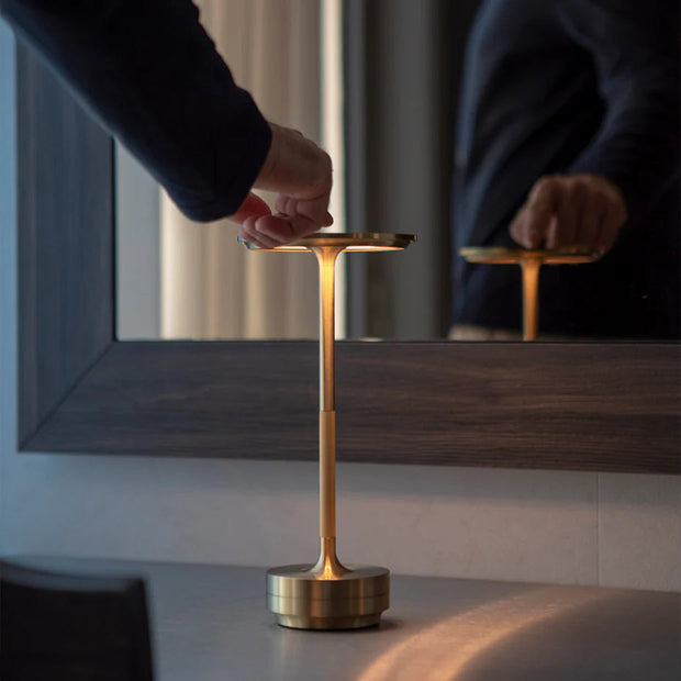 Kristallux oder LichtWerk Stufenlos dimmbare LED-Lampe Tischlampen