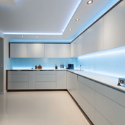 LumoSens LED Lichtleiste mit Bewegungsmelder kabellos für Treppen Bett Kleiderschrank