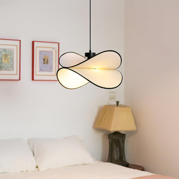 Design Hängelampe für Wohnzimmer und Esstisch mit Wabi Sabi Stil