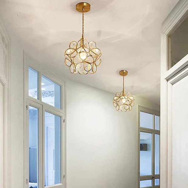Romantische Blüten Hängelampe aus Glas mit LED Beleuchtung für Schlafzimmer und Esszimmer