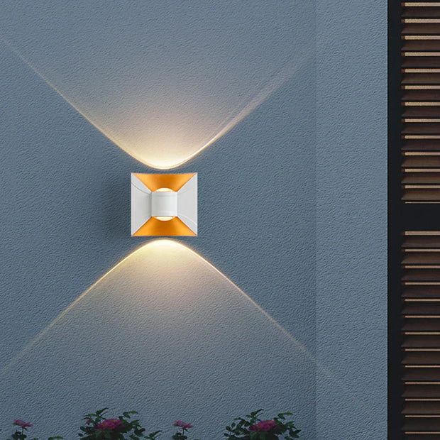 Solar LED Wandlampe mit Bewegungsmelder | Marthova Solarblitz