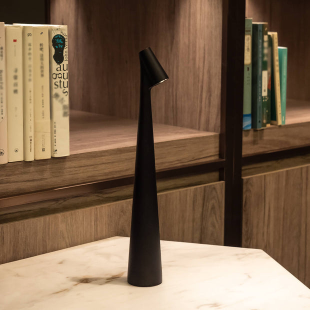 LumoArt Wireless Design Tischleuchte