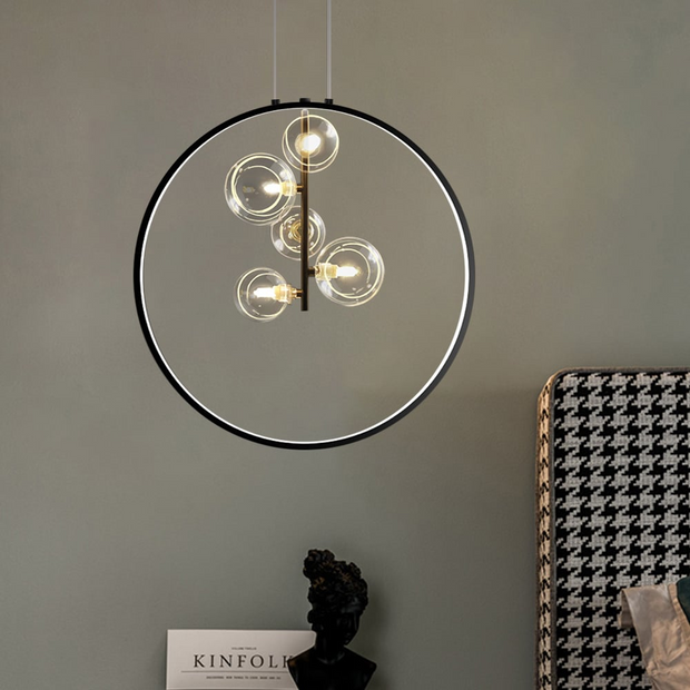Moderne schwarze Pendelleuchte mit Glaskugel LED Beleuchtung