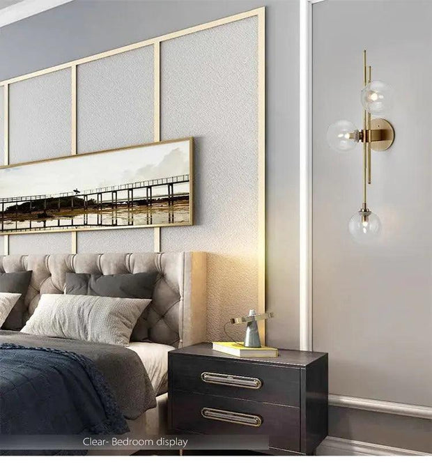 Aurélia Wandlicht, klarer und grüner Glasschirm, goldfarbenes Finish, fest verdrahtet, Licht nach oben und unten