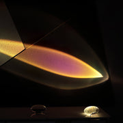 Elegante Tischlampe mit klarem Licht für stilvolle Innenräume