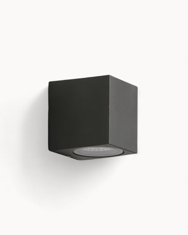 SchwarzSchein Wandleuchte – Minimalistisch Schwarz – Metall und Glas – LED für Hal und Garten