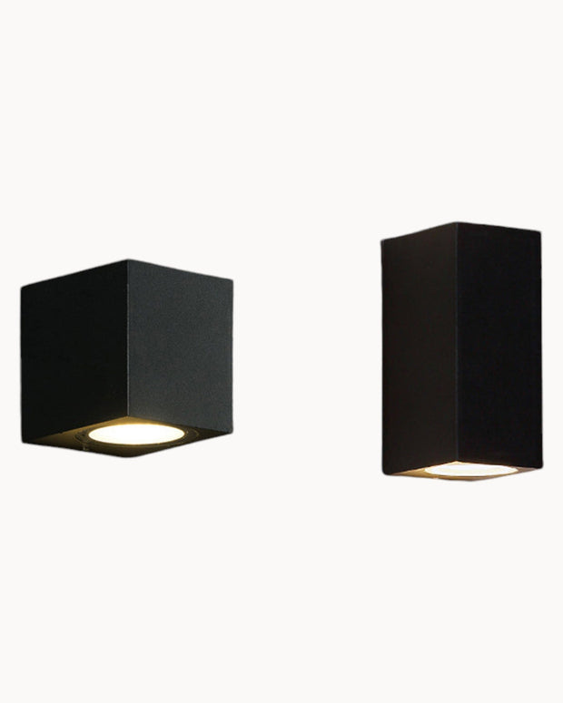 SchwarzSchein Wandleuchte – Minimalistisch Schwarz – Metall und Glas – LED für Hal und Garten
