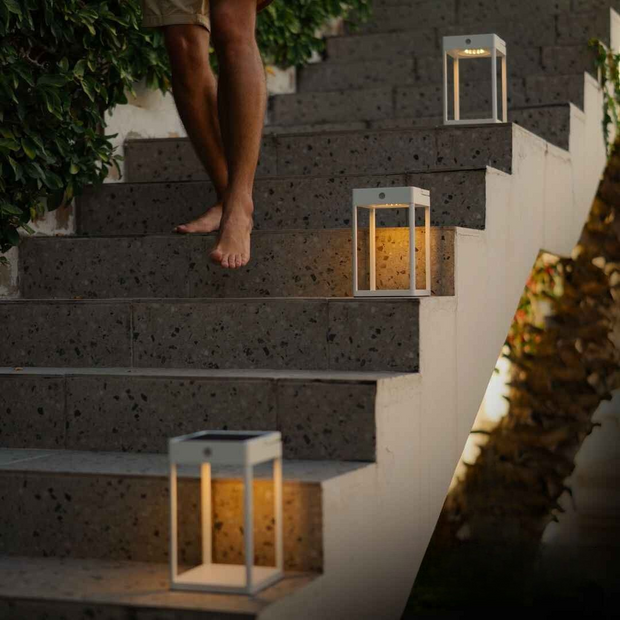 Solar Design Laterne für Außen | MARTHOVA Lunevra | Wetterfest & Modern