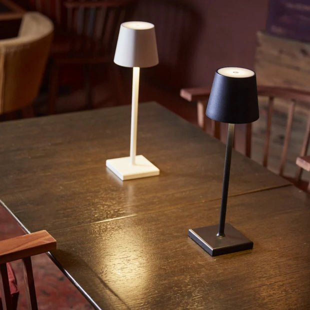 Lumora - Tischleuchte  Dimmbare led-Technologie kabellos aufladbar über USB-C
