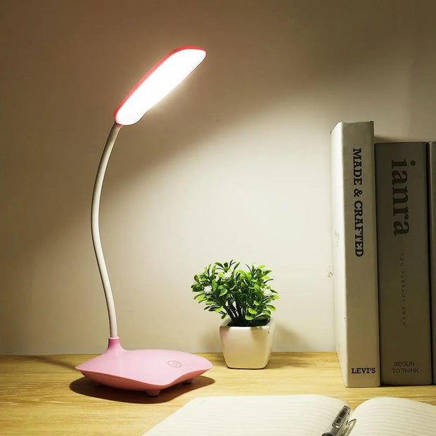 LED Nachttischlampe mit kabelloser Ladestation und dimmbarem Licht