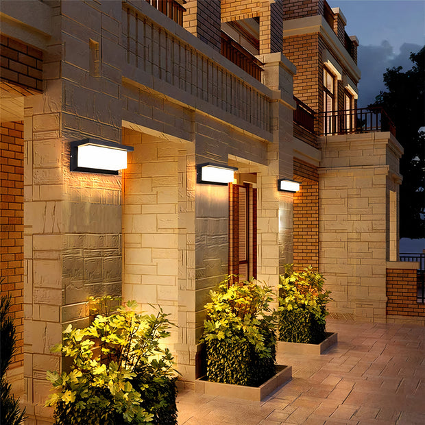 Wasserfeste LED Außenwandleuchte modern warmweiß IP65