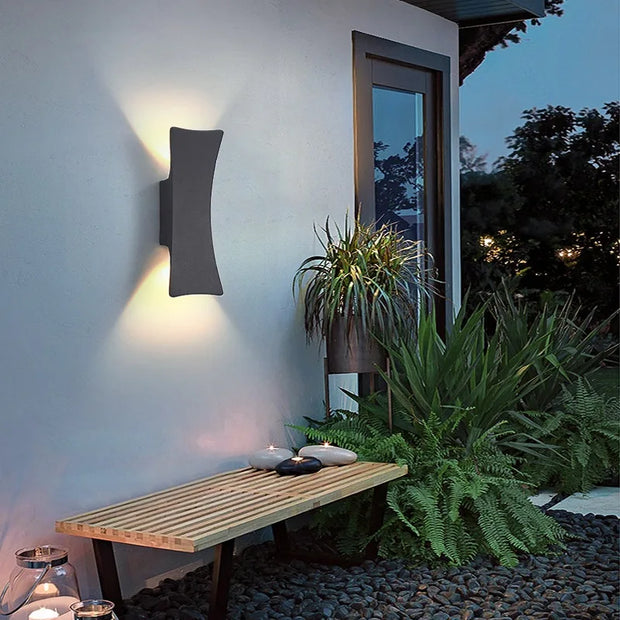 Moderne LED Wandleuchten Außen – Wetterfeste Außenlampen UrbanBeam im 2er-Set | Marthova