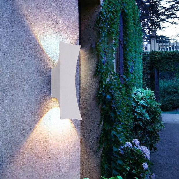 Moderne LED Wandleuchten Außen – Wetterfeste Außenlampen UrbanBeam im 2er-Set | Marthova