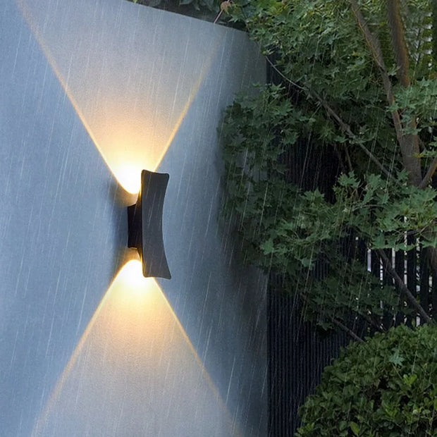 Moderne LED Wandleuchten Außen – Wetterfeste Außenlampen UrbanBeam im 2er-Set | Marthova