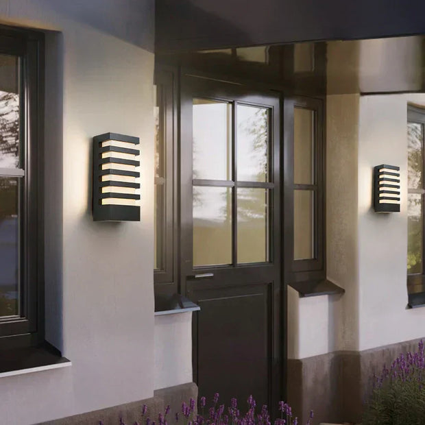 Moderne LED Wandleuchte aus Aluminium für Innen und Außen