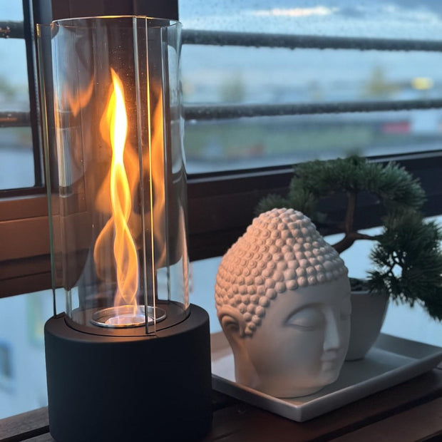 Flammenzauber Öllampe aus Glas und Metall für stimmungsvolle Beleuchtung – Vintage Design Deko Lampe