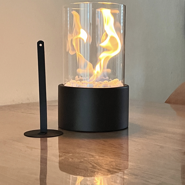 Flammenzauber Öllampe aus Glas und Metall für stimmungsvolle Beleuchtung – Vintage Design Deko Lampe