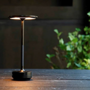 LichtWerk  kabellose Tischleuchte stufenlos dimmbar led-Technologie wiederaufladbar Akku