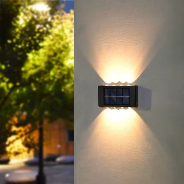 Energieeffiziente LED Außenwandleuchte – Automatische Außenbeleuchtung StrahlWand | Marthova