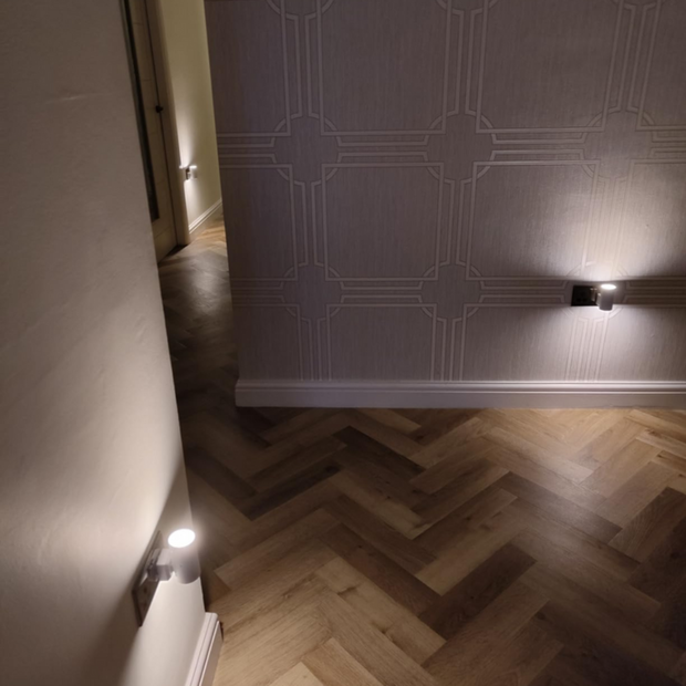 LumiPlug Wandleuchte für Steckdose