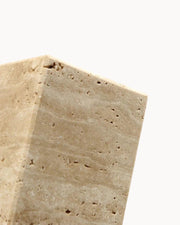 LumiTravura Wandleuchte Travertin Quadrat – Naturstein mit Holzfuß – E27