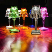KristallGlanz LED Tischlampe mit Kristalloptik für stilvolle Beleuchtung im Schlafzimmer oder Wohnzimmer