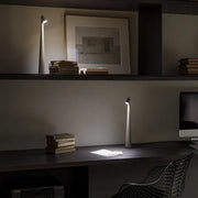 Kabellose LED Tischlampe dimmbar modern tragbar mit Akku für Innen und Außen
