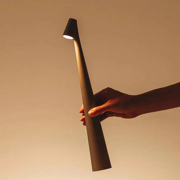 Kabellose LED Tischlampe dimmbar modern tragbar mit Akku für Innen und Außen
